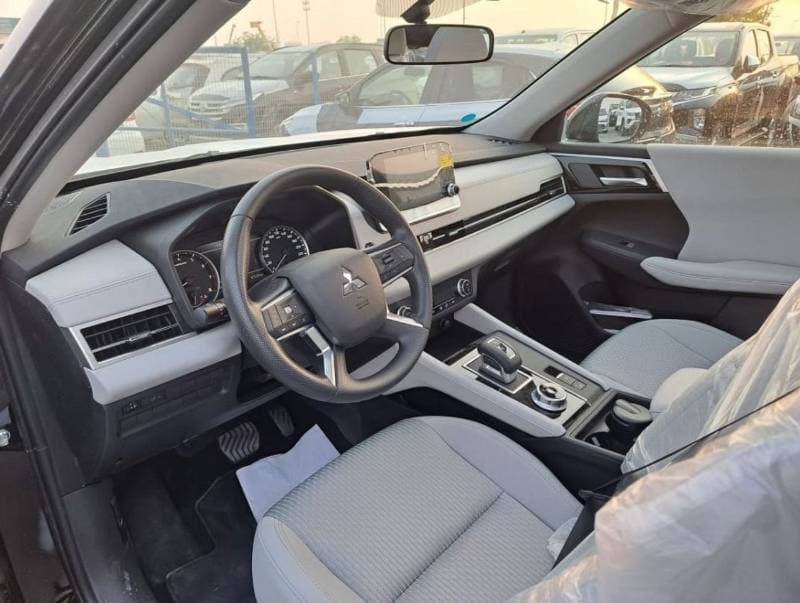 2023 Mitsubishi Outlander GLX MIDLINE thumbnail 8