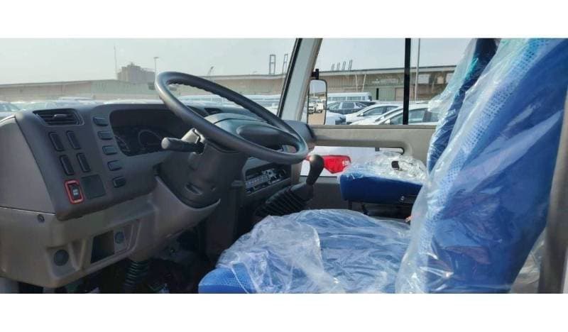 2024 Mitsubishi Rosa thumbnail 6