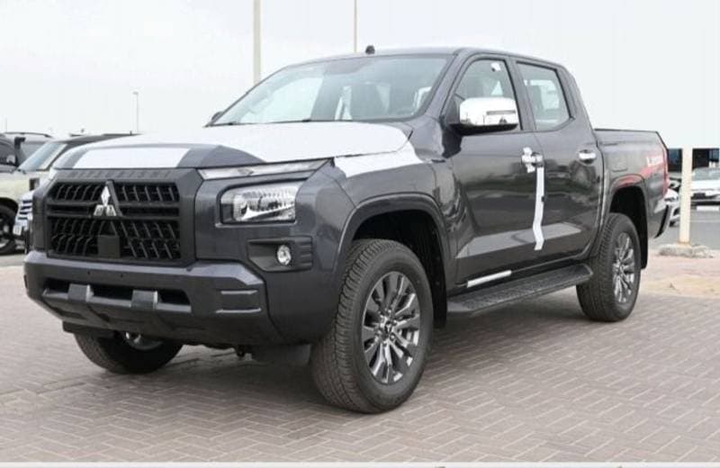2027 Mitsubishi L200 GL thumbnail 3