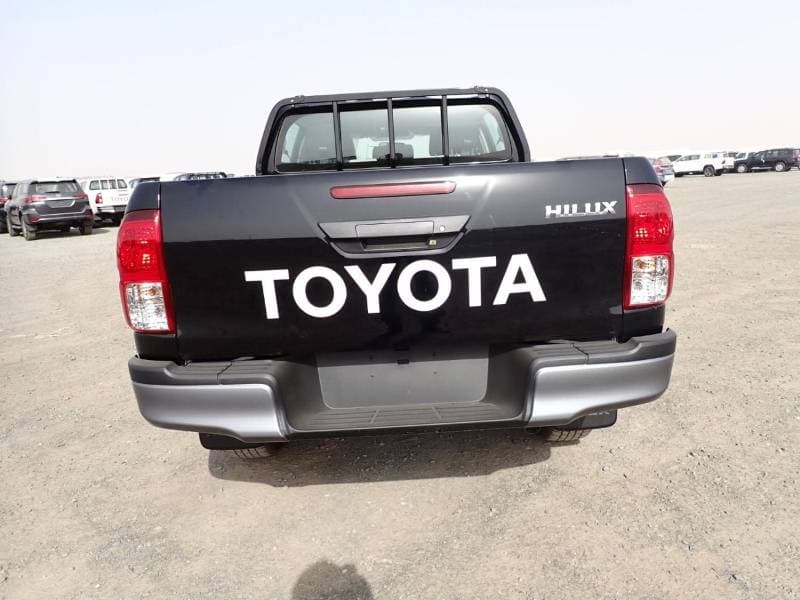 2026 Toyota Hilux GL thumbnail 6
