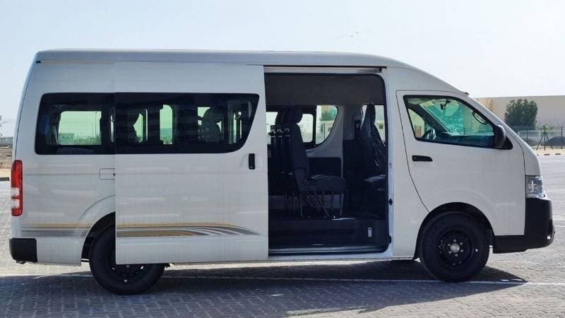 2025 Toyota Hiace DLS STANDARD ROOF thumbnail 3