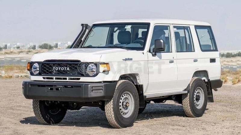 2025 Toyota Land Cruiser 70 LC76 LX