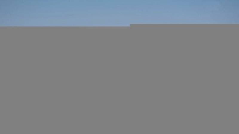 2025 Toyota Hilux GL thumbnail 8