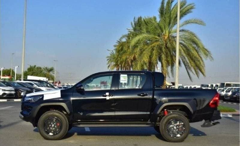 2025 Toyota Hilux GR SPORT thumbnail 2
