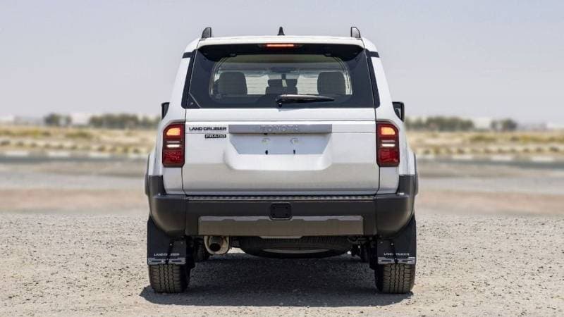 2025 Toyota Prado TXR thumbnail 4