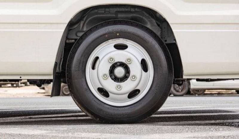 2025 Toyota Coaster thumbnail 6