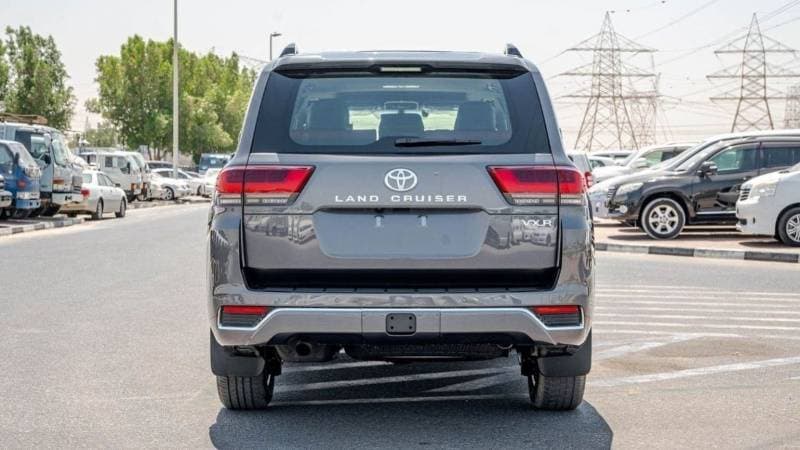 2025 Toyota Land Cruiser VXR thumbnail 7