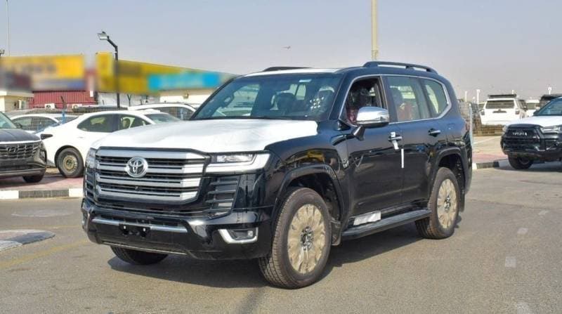 2025 Toyota Land Cruiser VXR thumbnail 2