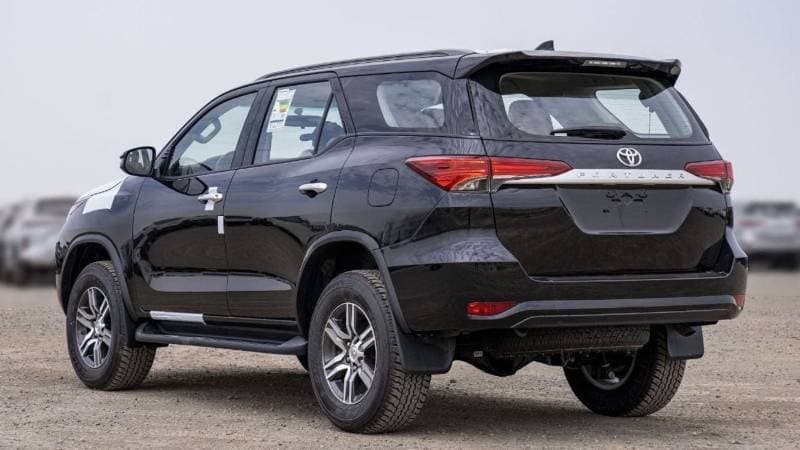 2026 Toyota Fortuner EXR thumbnail 6