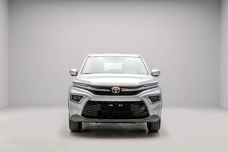 2025 Toyota Urban Cruiser GLX thumbnail 2