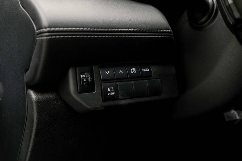 2025 Toyota Urban Cruiser GLX thumbnail 8