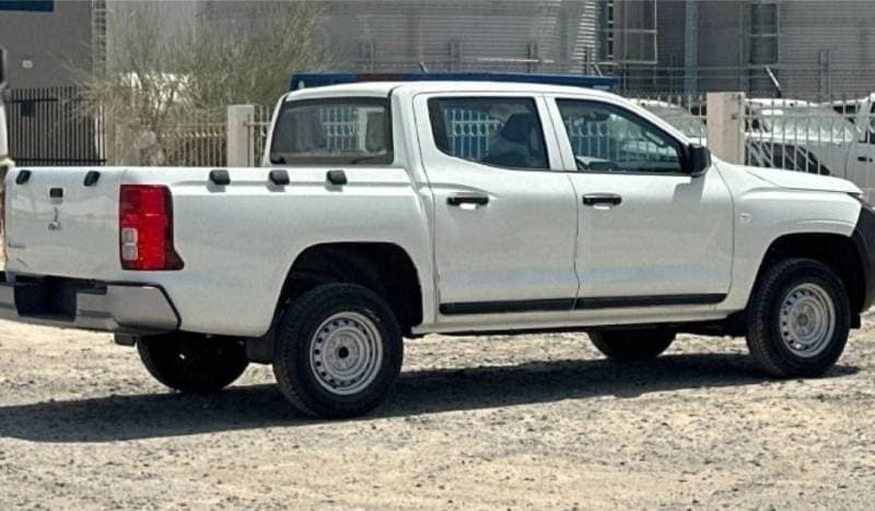 2026 Mitsubishi L200 GL thumbnail 2