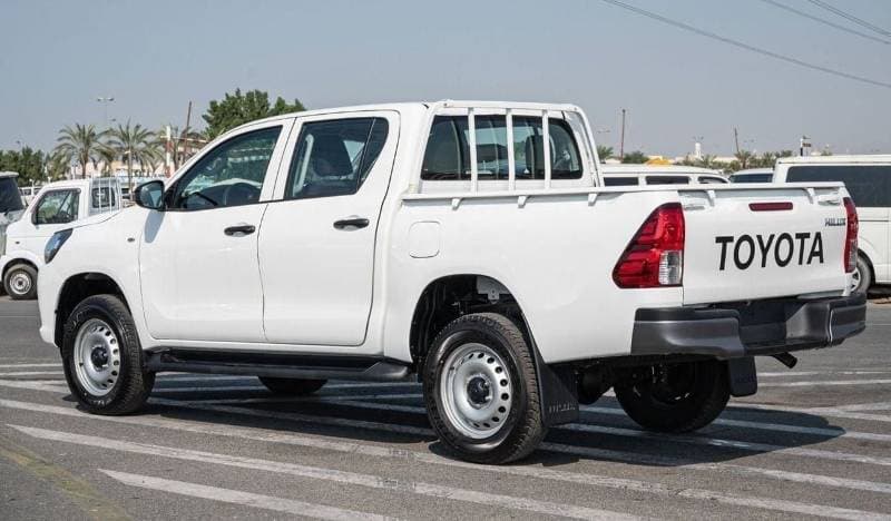 2026 Toyota Hilux DLX thumbnail 7