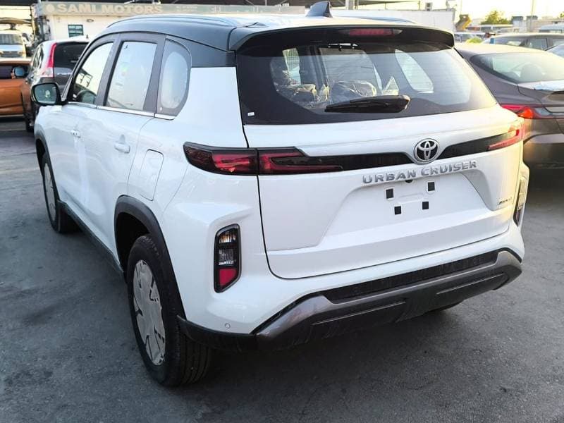 2026 Toyota Urban Cruiser GLX thumbnail 3