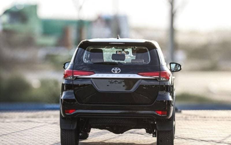2025 Toyota Fortuner EXR thumbnail 3