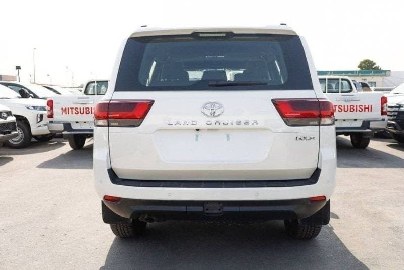 2025 Toyota Land Cruiser GXR thumbnail 7