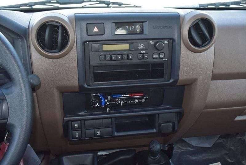 2025 Toyota Land Cruiser 70 LC 78 HARDTOP 2.8L MT thumbnail 8