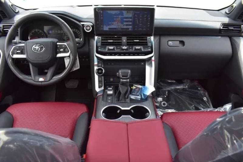 2024 Toyota Land Cruiser GR SPORT thumbnail 7