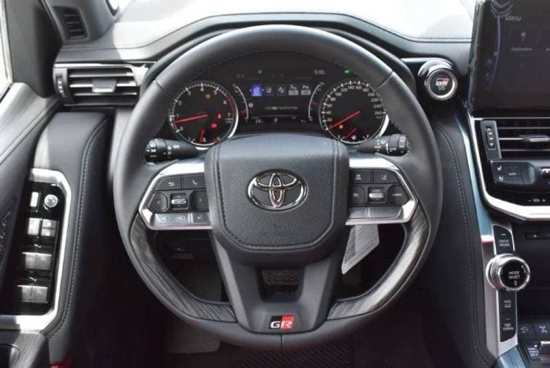 2024 Toyota Land Cruiser GR SPORT thumbnail 8