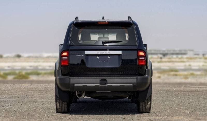 2025 Toyota Prado GXR thumbnail 2