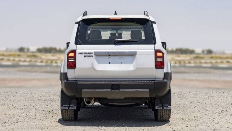 2025 Toyota Prado GXR thumbnail 7