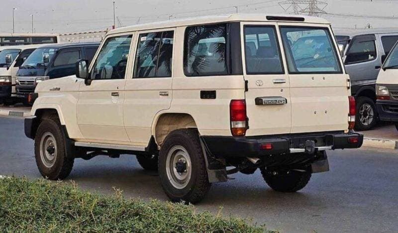 2025 Toyota Land Cruiser 70 LC 78 HARDTOP 2.8L MT thumbnail 4