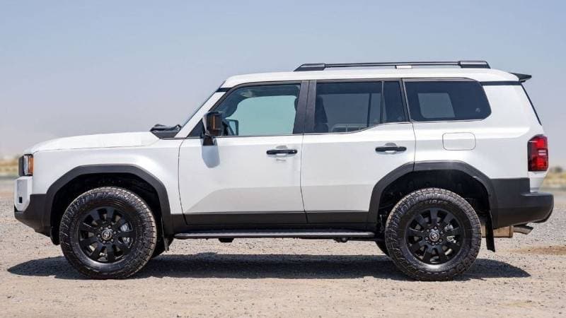 2025 Toyota Prado ADVENTURE 1ST EDITION thumbnail 8