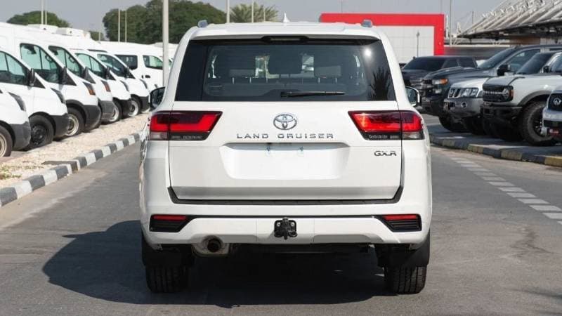 2025 Toyota Land Cruiser GXR thumbnail 8
