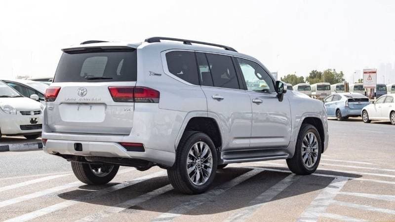 2024 Toyota Land Cruiser VX thumbnail 3