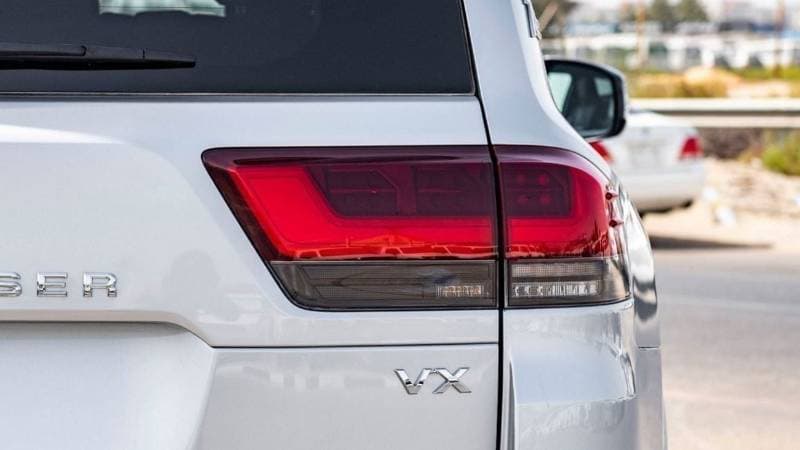 2024 Toyota Land Cruiser VX thumbnail 8
