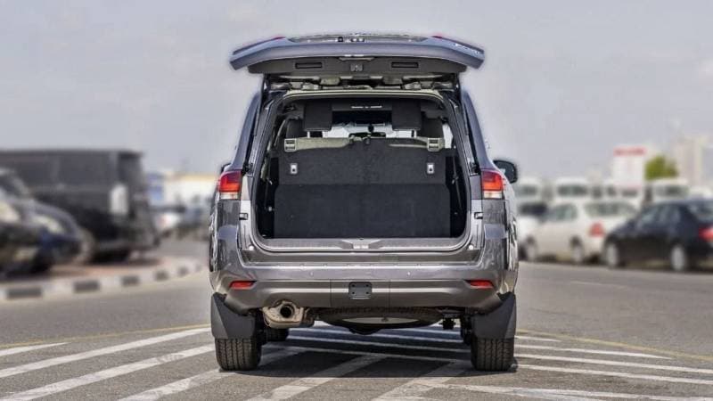 2025 Toyota Land Cruiser GXR thumbnail 8