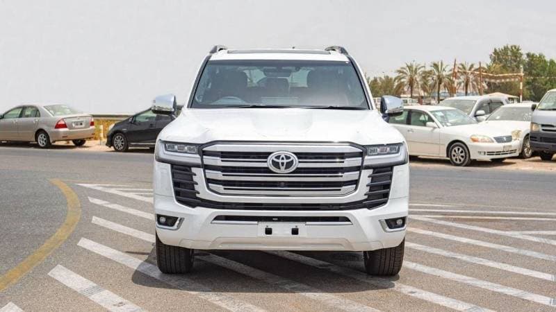 2024 Toyota Land Cruiser VXR thumbnail 2