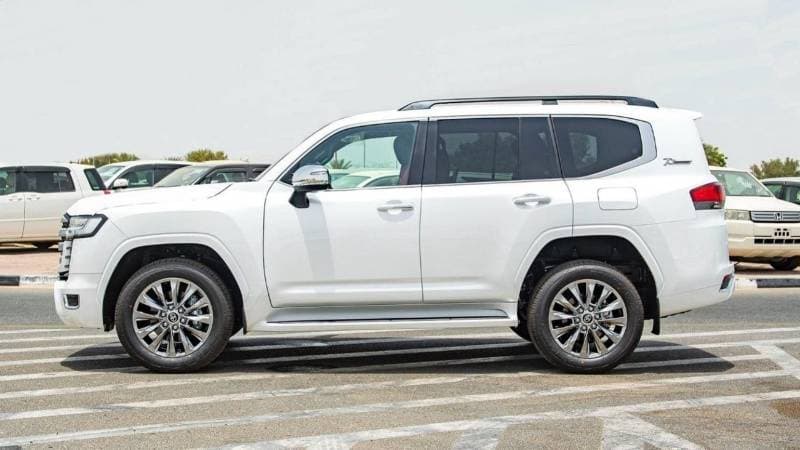 2024 Toyota Land Cruiser VXR thumbnail 5