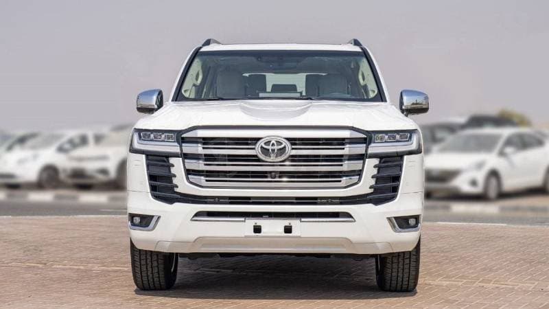 2025 Toyota Land Cruiser VXR thumbnail 3