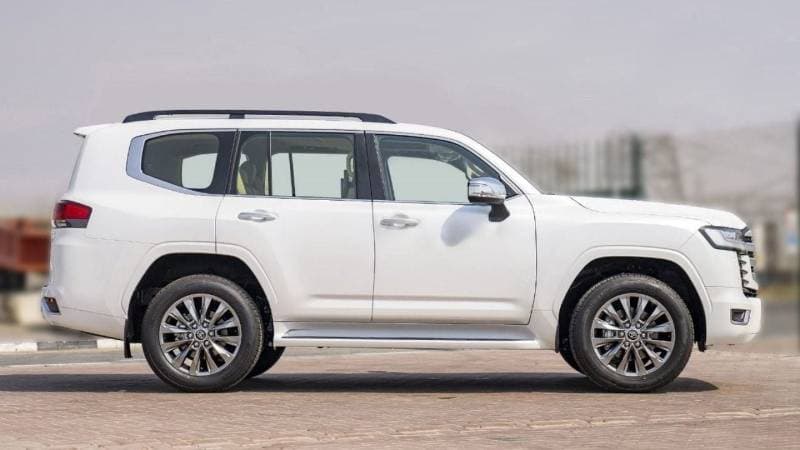 2025 Toyota Land Cruiser VXR thumbnail 7