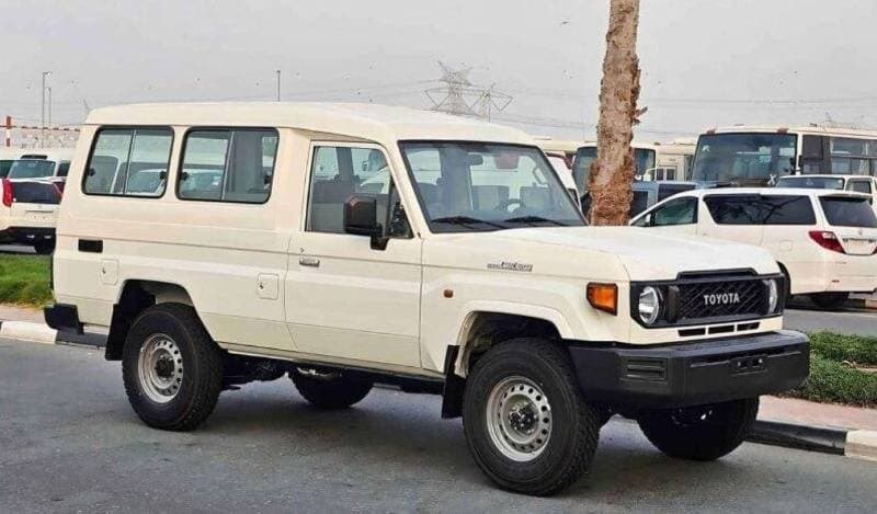 2024 Toyota Land Cruiser 70 LC 78 HARDTOP 2.8L AT thumbnail 3