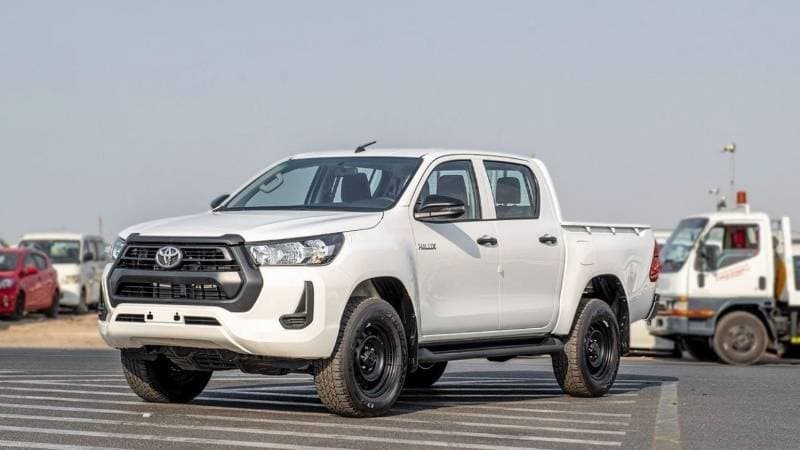 2025 Toyota Hilux SGLX