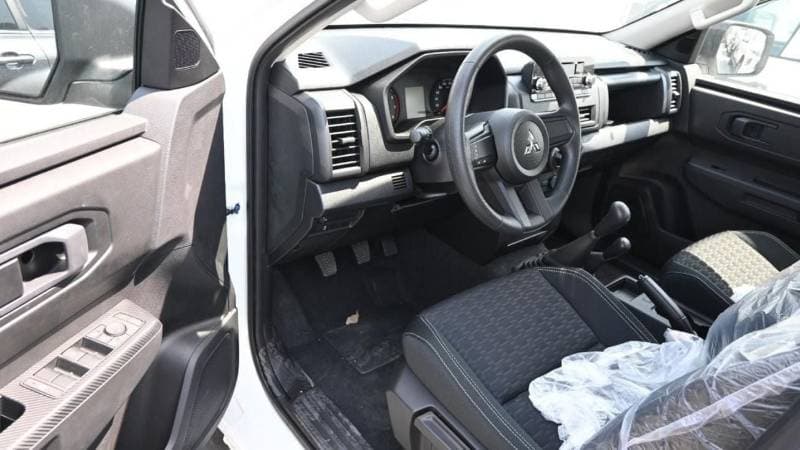 2025 Mitsubishi L200 GLS thumbnail 5