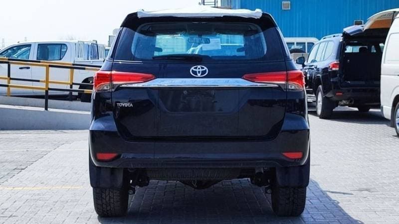 2025 Toyota Fortuner EXR thumbnail 2