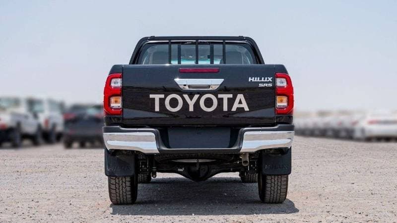 2024 Toyota Hilux SGLX thumbnail 8