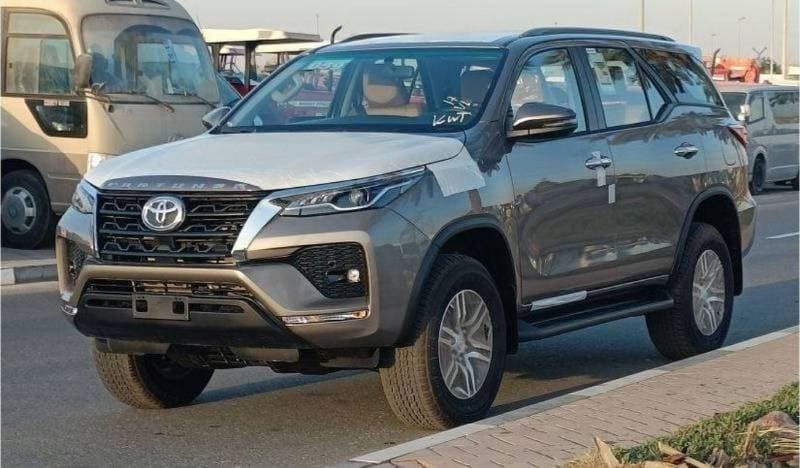 2025 Toyota Fortuner EXR