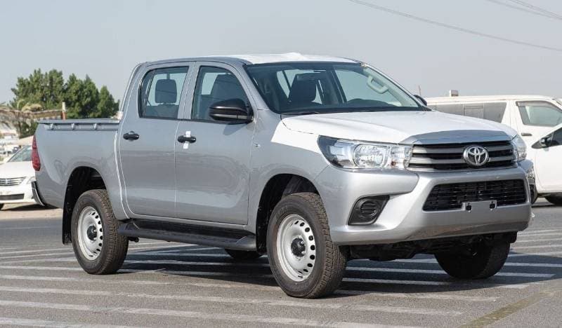 2025 Toyota Hilux GL thumbnail 2