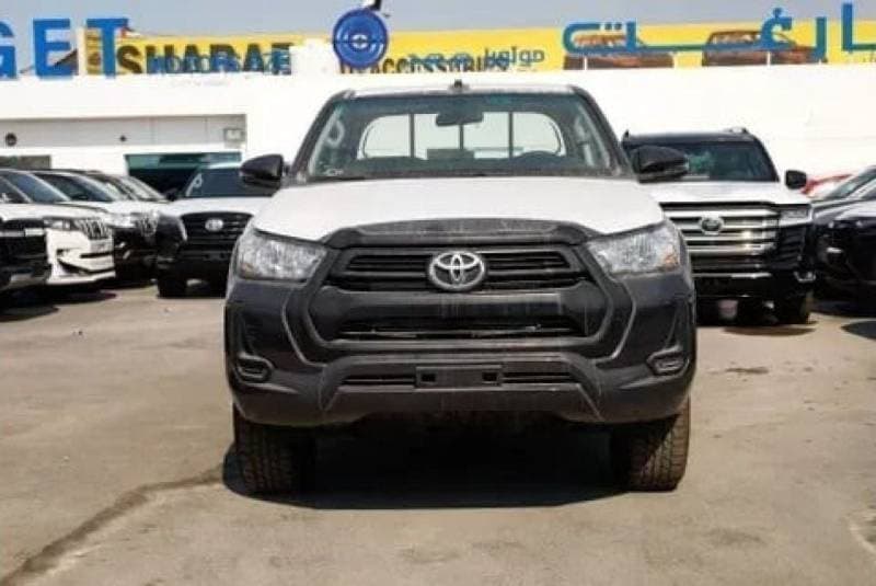 2025 Toyota Hilux GL thumbnail 2