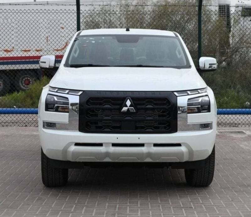 2025 Mitsubishi L200 GLS thumbnail 3