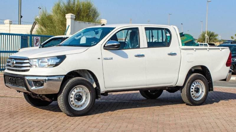 2024 Toyota Hilux DLX