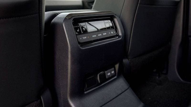 2024 Toyota Prado ADVENTURE thumbnail 6