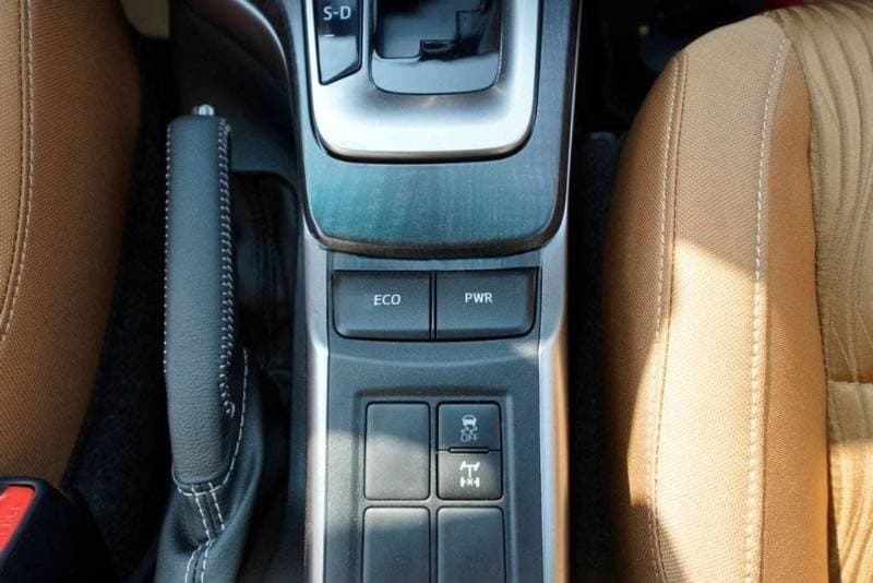 2025 Toyota Fortuner GXR thumbnail 8