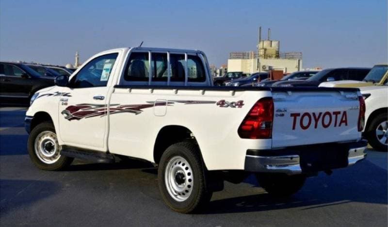 2024 Toyota Hilux GLX thumbnail 5