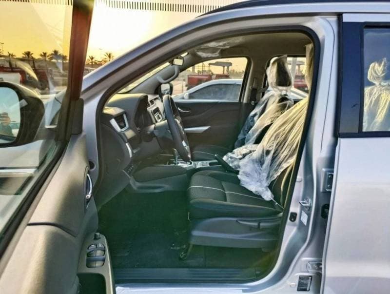 2023 Nissan X Terra SE thumbnail 7
