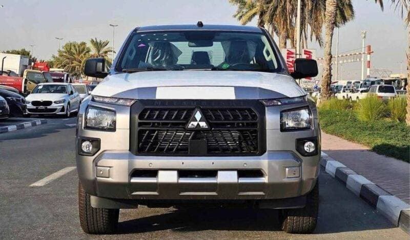 2025 Mitsubishi L200 GLS thumbnail 3